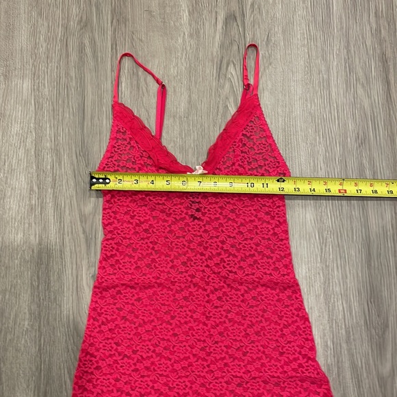 NWOT Victoria’s Secret Pink Lace Chemise - Picture 12 of 12